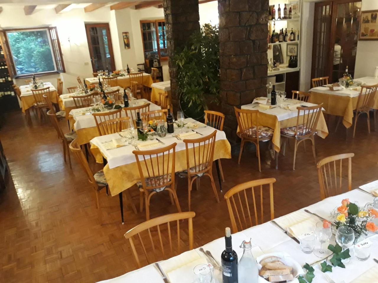 Albergo La Baita Corfino Bagian luar foto